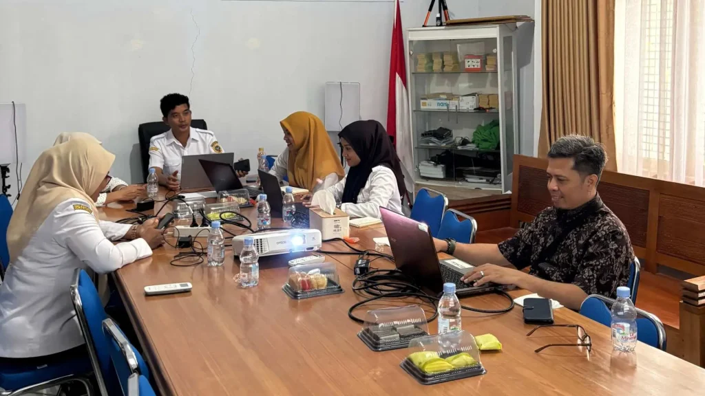 Pelatihan Pengelolaan Website dan Penulisan Berita